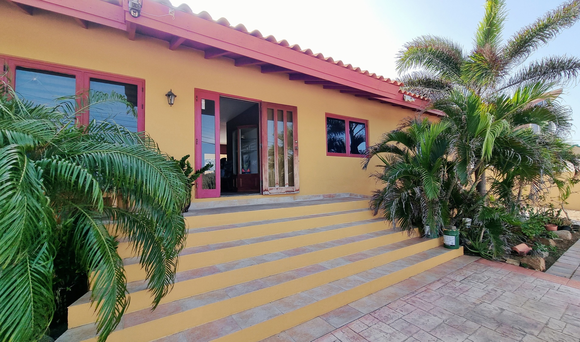 Aruba Real Estate for Sale in Noord - Alto Vista Long-term Rental Home